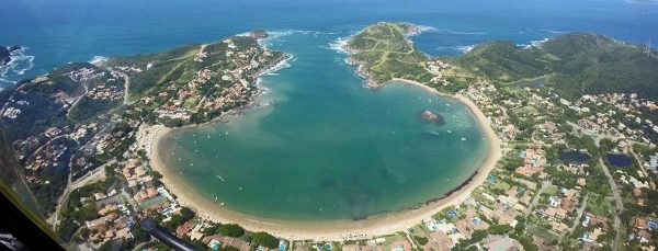 Passeio de helicóptero em Búzios: voo lindo com a Heliparty