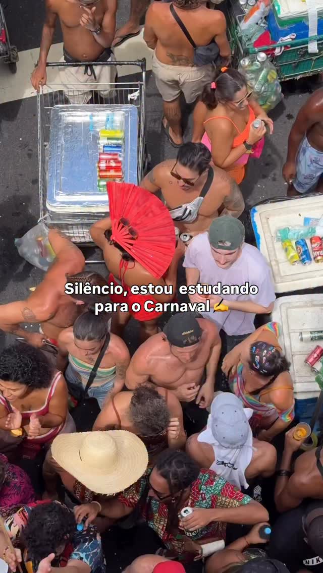 Juro, a gata está muito a frente do seu tempo 👏
🪭 @unna.sant