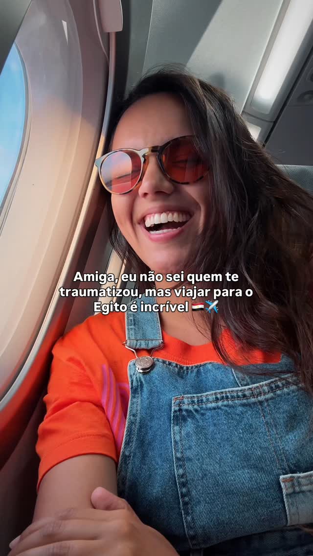 Vamos pro EGITO em 2026? ✈️🇪🇬 As vagas da minha Expedição Egito Além das Pirâmides estão oficialmente abertas!!!

Entre os dias 2 e 15 de novembro, eu e mais 15 viajantes vamos viajar pelo Egito de Norte a Sul com a @maktubtravel que já ajudou mais de 10 mil brasileiros a realizarem esse sonho com muito conforto e segurança!  ✨QUAL A DATA DA VIAGEM?
- Parte 1: Egito Além das Pirâmides de 2 a 15 de novembro
- Parte 2: Aventura Beduína de 15 a 19 de novembro (para um mínimo de 10 viajantes e só pode fazer a parte 2 quem fizer a parte 1, tá?)

✨EU PRECISO FALAR INGLÊS?
NÃO! A minha expedição é TODA EM PORTUGUÊS! A @maktubtravel tem os melhores guias (eles falam perfeitamente) e tudo é explicado em português!

✨SERÃO QUANTAS VAGAS?
A expedição será para 25 vagas, sendo a prioridade de quem reservar primeiro!

✨O QUE A VIAGEM INCLUI?
- Guia egiptólogo profissional em português;
- Recepção direta no aeroporto do Cairo e transfer;
- Auxílio de visto no Aeroporto do Egito;
- Hospedagem em hotéis 4 estrelas ou superior;
- Resort All Inclusive em Hurghada;
- Cruzeiro pelo Nilo;
- Transporte com ar condicionado durante toda a viagem;
- Passagem trem noturno dentro do Egito;
- Todas as visitas indicadas no programa de viagem e seus ingressos;
- Refeições indicadas no programa de viagem como inclusas;
- Acesso ao grupo do Whataspp e Facebook para orientações pré-viagem;
- Live exclusiva pré-viagem com a Amandinha;
- Camiseta oficial do Prefiro Viajar;
- Pack de Presets para editar suas fotos!

✨O QUE A VIAGEM NÃO INCLUI?
- Voos até o Cairo
- Refeições e passeios fora do programa
- Visto para Egito (25 dólares)

✨QUANTO CUSTA?
A partir de $2.660 dólares por pessoa!

✨COMO SABER MAIS E RESERVAR?
Mande AGORA o seu e-mail para maktubtravel@gmail.com! Vamos fazer todas as reservas e responder dúvidas EXCLUSIVAMENTE por e-mail.

Ahhh! E, se você não puder ir comigo, está tudo bem! Porque todos os meus seguidores tem 50 dólares de desconto nas viagens da @maktubtravel . Eles tem viagem pra cá todo mês! 🤍 #egito