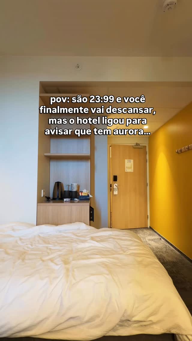 Dormir na Islândia é não faz parte do ROTEIRO 😋 Toda vez que a @bullexpedicoes avisava que tinha aurora era uma mistura de sentimentos! Mas, depois que ela chega não tem frio, sono, nada que faça você querer ir embora! É um SONHOOO, juro!

Lembrando que todos os meus seguidores tem um desconto para realizar esse sonho também. É só seguir a @bullexpedicoes e usar o cupom PREFIROVIAJAR!

MAIS DESCONTOS PRA SUA VIAGEM 👇

📱Chip internacional @holafly_pt cupom: PREFIROVIAJAR
🩺 Seguro viagem @assist365br cupom: PREFIROVIAJAR