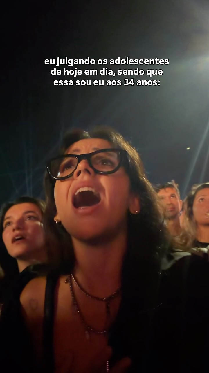 Como não se emocionar com a Demi Lovato no Rock in Rio? ✨🥹 A minha adolescente claramente assumiu o controle!