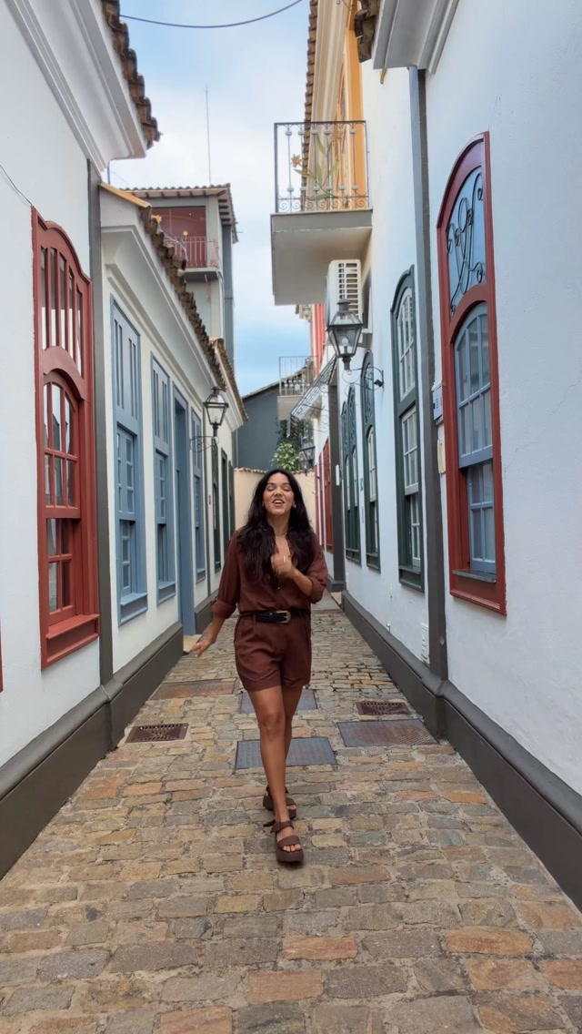 QUEM ACERTOU? ✨🥹 Juro, a @googlebrasil apenas ARRASOU nessa viagem… pensa numa blogueira feliz! É IMPOSSÍVEL escolher o prato mais gostoso. Quem quer o meu roteiro completo dessa viagem gastronômica? #ValeuGoogle